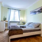 Hotel Stara 7, Old Town/250 M From Barbican