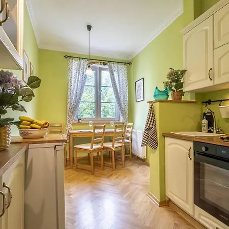 فندق Stara 7, Old Town/250 M From Barbican